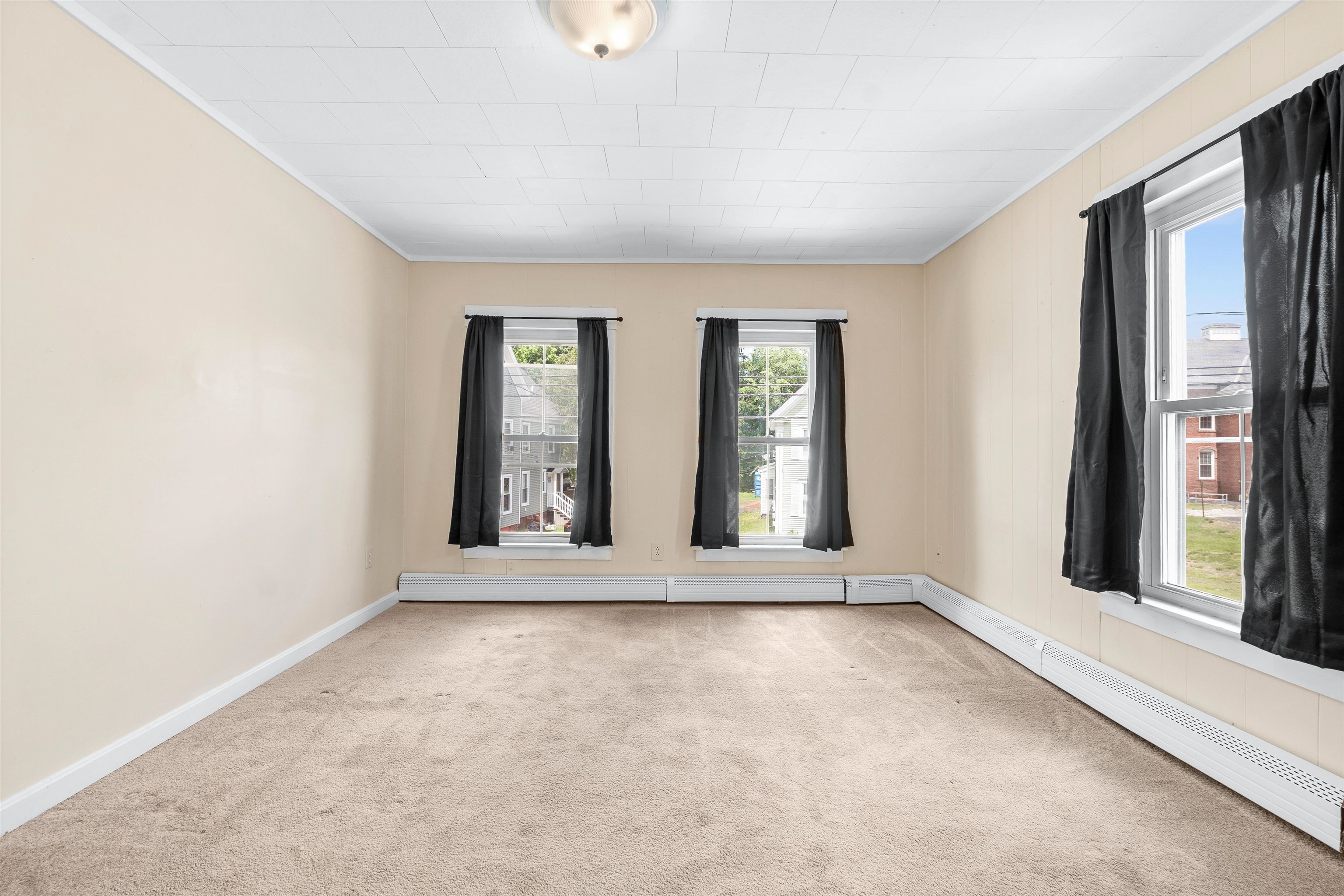 56 Harvard Street Laconia, NH 03246 - Photo 8 of 28