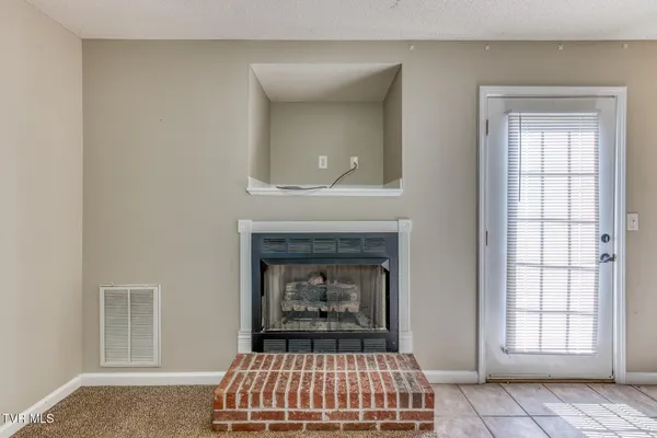 $162,000 | 716 King Springs Road, Unit 7, Johnson City, TN 37601