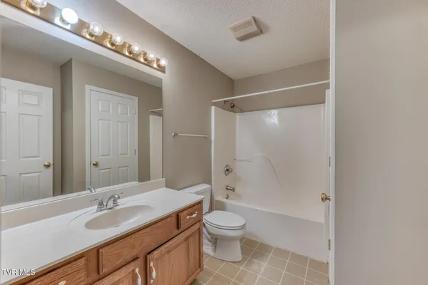 $162,000 | 716 King Springs Road, Unit 7, Johnson City, TN 37601