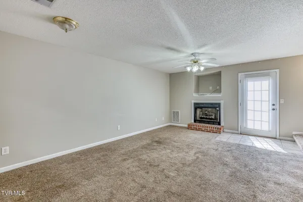 $162,000 | 716 King Springs Road, Unit 7, Johnson City, TN 37601