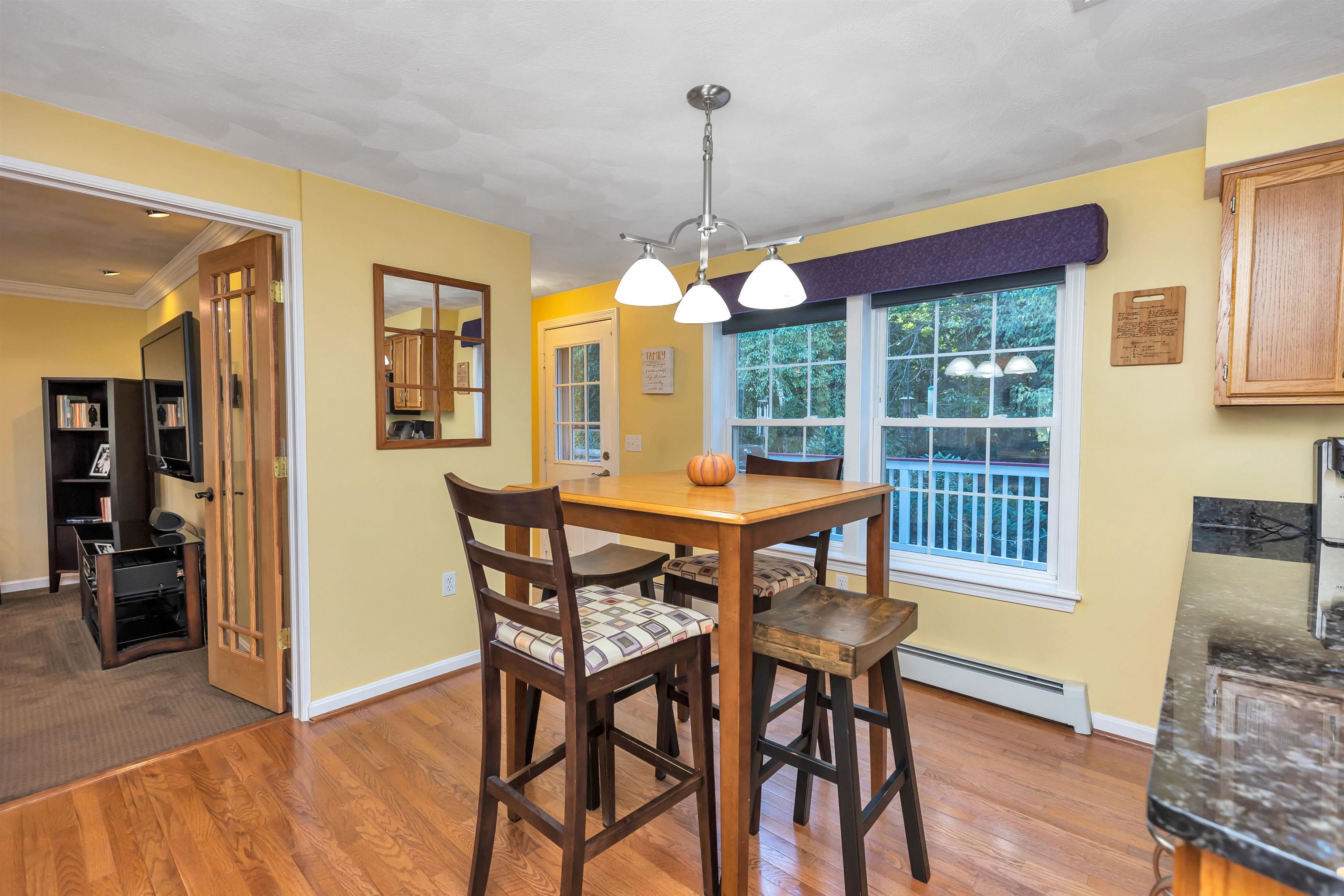 19 Scotchpine Lane Merrimack, NH 03054 - Photo 9 of 40