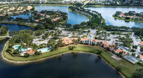 $3,800 | 2729 Muskegon Way, West Palm Beach, FL 33411