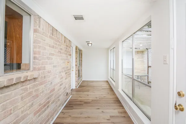 $2,400 | 10811 Vickijohn Court, Houston, TX 77071