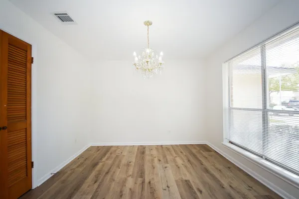 $2,400 | 10811 Vickijohn Court, Houston, TX 77071