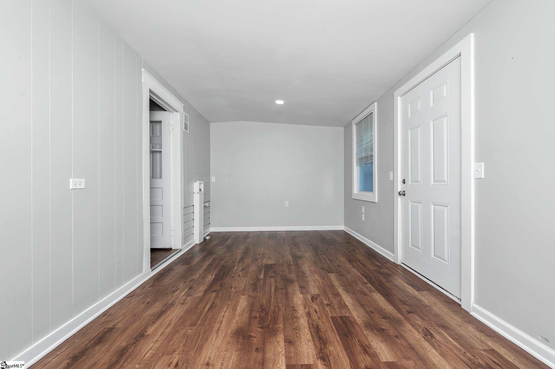 304 Cherry Street Belton, SC 29627 - Photo 3 of 33