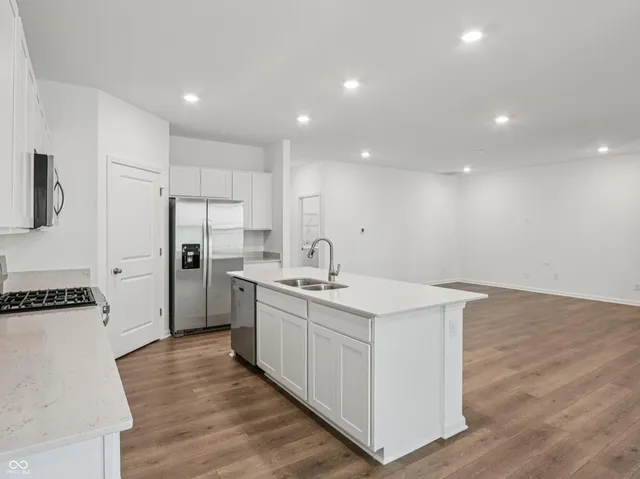 $409,900 | 3690 Marlowe Crk Drive, Clayton, IN 46118