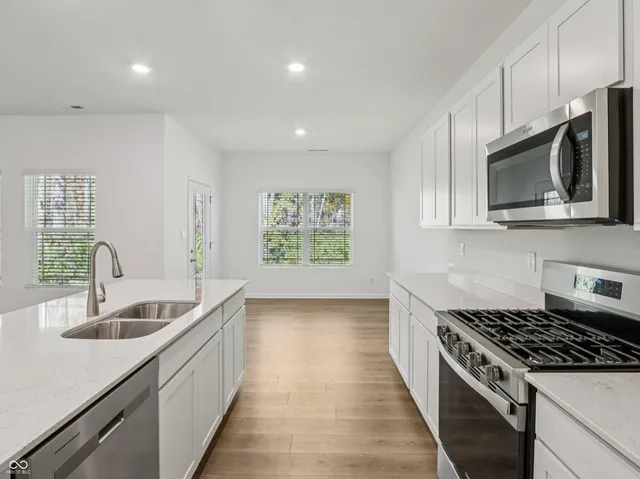 $409,900 | 3690 Marlowe Crk Drive, Clayton, IN 46118