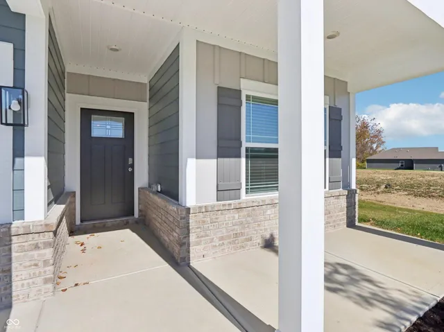 $409,900 | 3690 Marlowe Crk Drive, Clayton, IN 46118