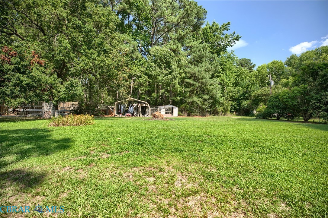 1326 Cricket Hill Road Hudgins, VA 23076 - Photo 7 of 33