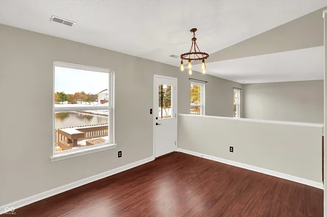 $259,000 | 2939 Hazelview Lane, Indianapolis, IN 46268