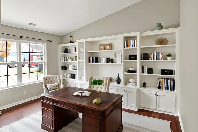 $259,000 | 2939 Hazelview Lane, Indianapolis, IN 46268