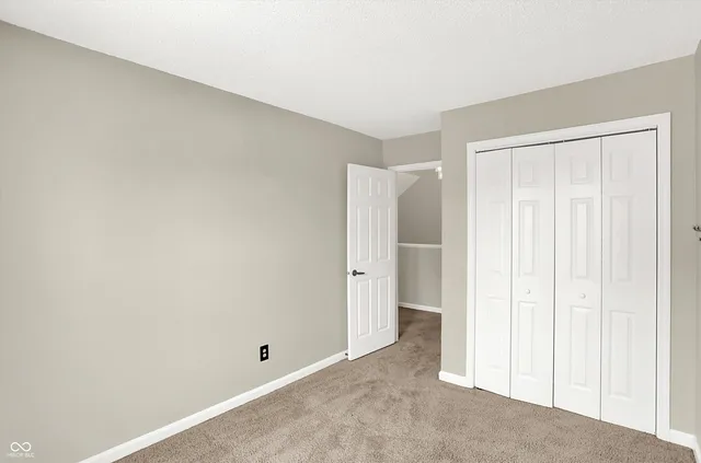 $259,000 | 2939 Hazelview Lane, Indianapolis, IN 46268