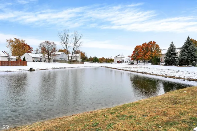 $259,000 | 2939 Hazelview Lane, Indianapolis, IN 46268