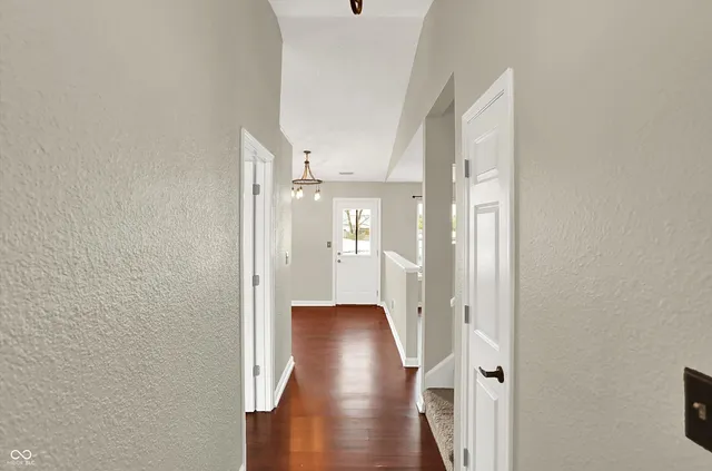 $259,000 | 2939 Hazelview Lane, Indianapolis, IN 46268