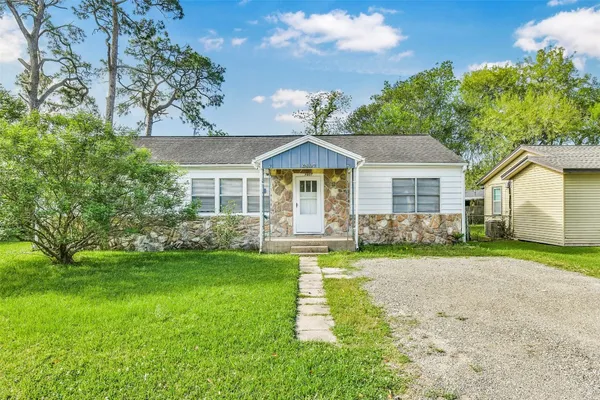 $163,000 | 2807 Fannin Street, La Marque, TX 77568