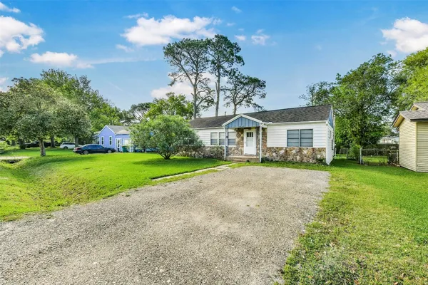 $163,000 | 2807 Fannin Street, La Marque, TX 77568