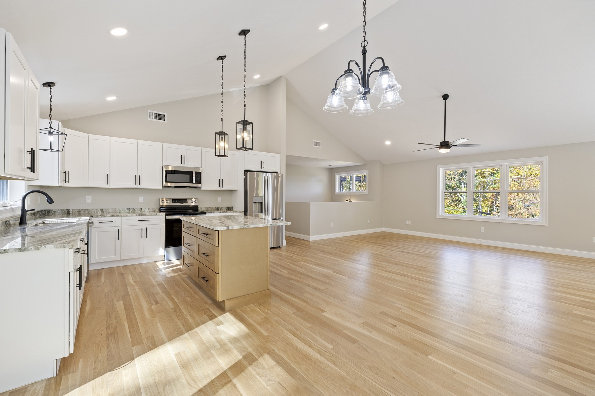 335 Reed Street Warren, MA 01083 - Photo 9 of 42 Gallery Image 9