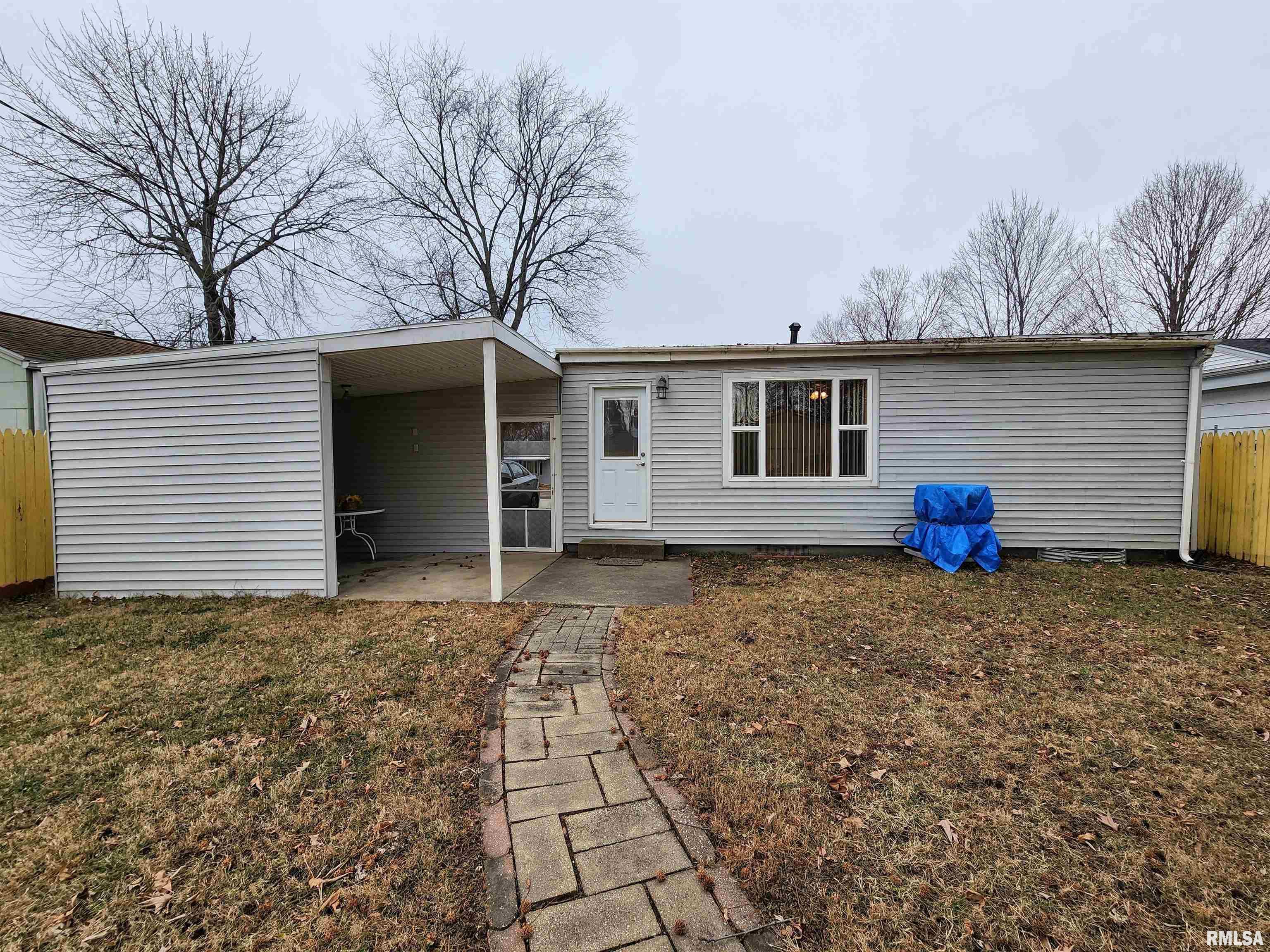 36 Lilac Lane Springfield, IL 62702 - Photo 23 of 25 Gallery Image 23