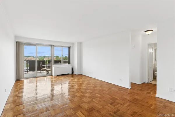 $279,000 | 18-15 215th Street, Unit 6C | Bay Terrace