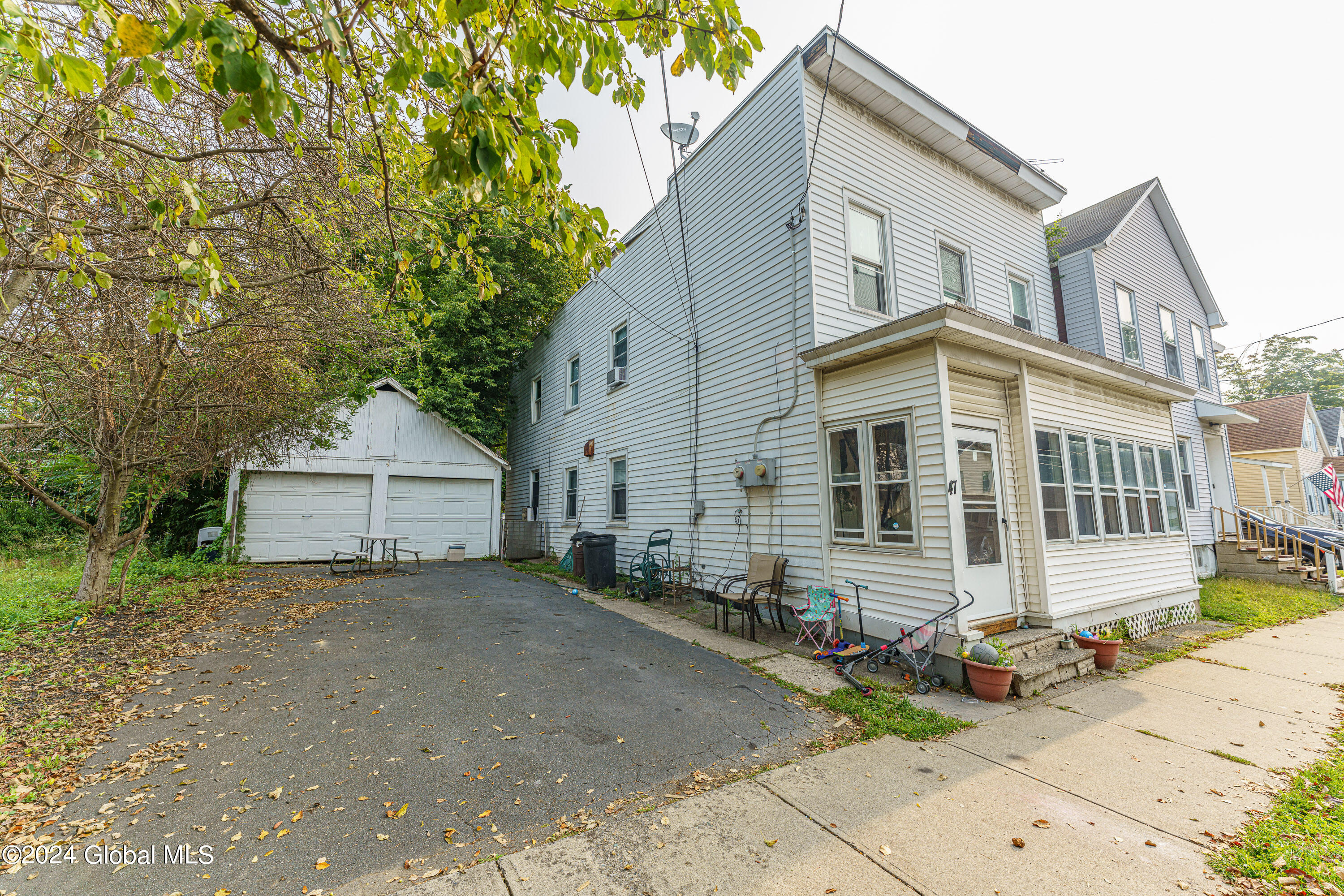 47 Pine Street Rensselaer, NY 12144 - Photo 2 of 20 0 Front 3