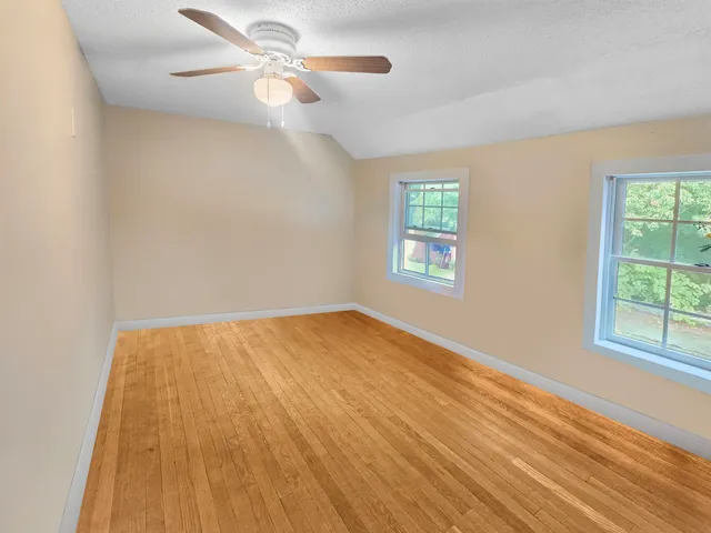 $400,000 | 33 Creek Road, Castleton, VT 05735