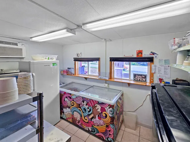 $400,000 | 33 Creek Road, Castleton, VT 05735