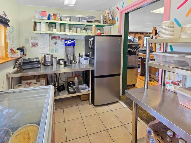 $400,000 | 33 Creek Road, Castleton, VT 05735