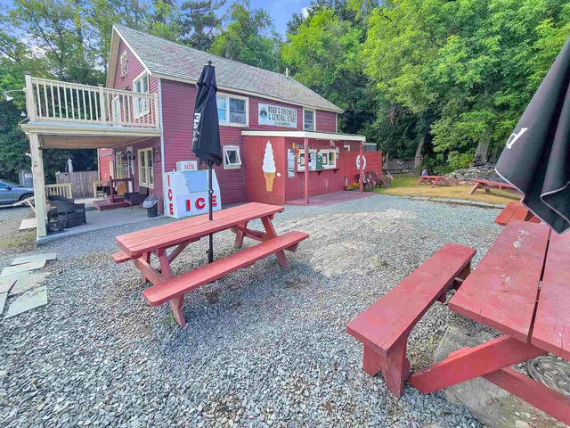 $400,000 | 33 Creek Road, Castleton, VT 05735