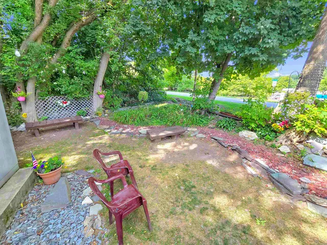 $400,000 | 33 Creek Road, Castleton, VT 05735