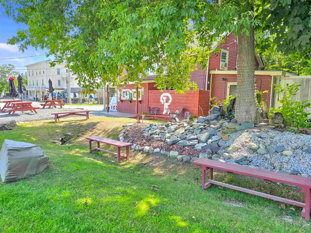 $400,000 | 33 Creek Road, Castleton, VT 05735