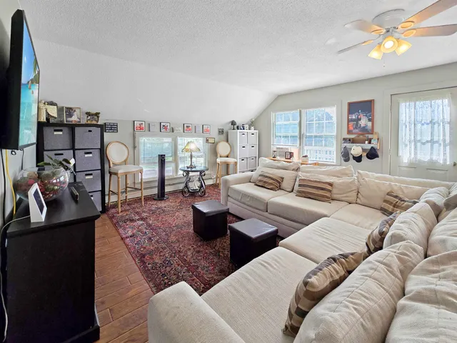 $400,000 | 33 Creek Road, Castleton, VT 05735