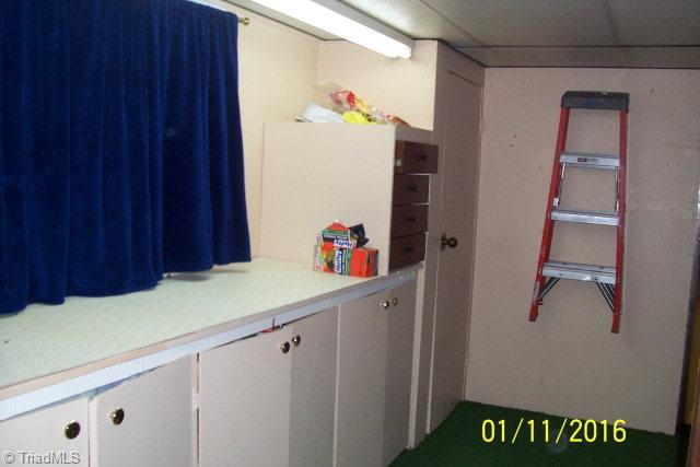 226 Dockery Road Purlear, NC 28665 - Photo 23 of 34 Workshop