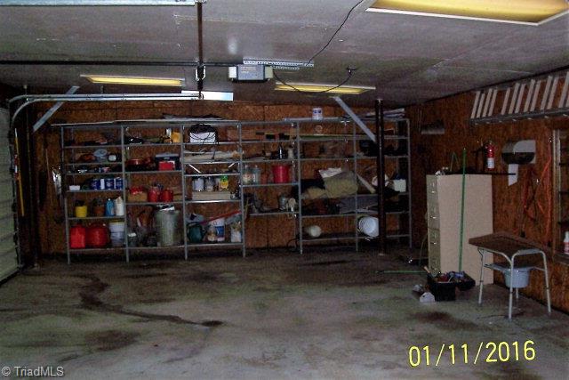 226 Dockery Road Purlear, NC 28665 - Photo 26 of 34 Garage