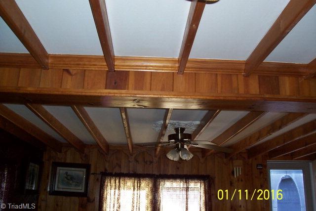 226 Dockery Road Purlear, NC 28665 - Photo 31 of 34 Wood Beams