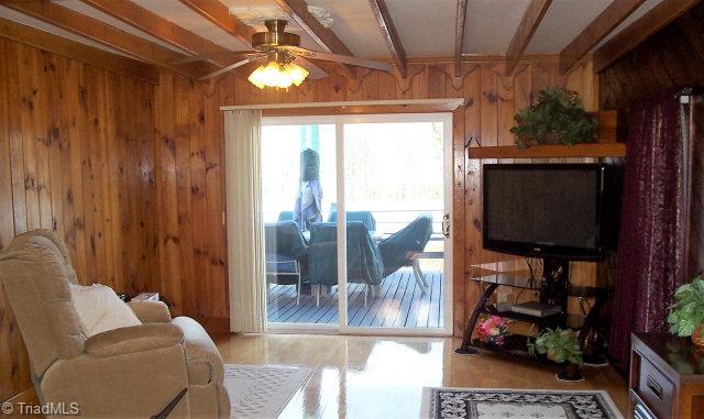 226 Dockery Road Purlear, NC 28665 - Photo 8 of 34 Living Room