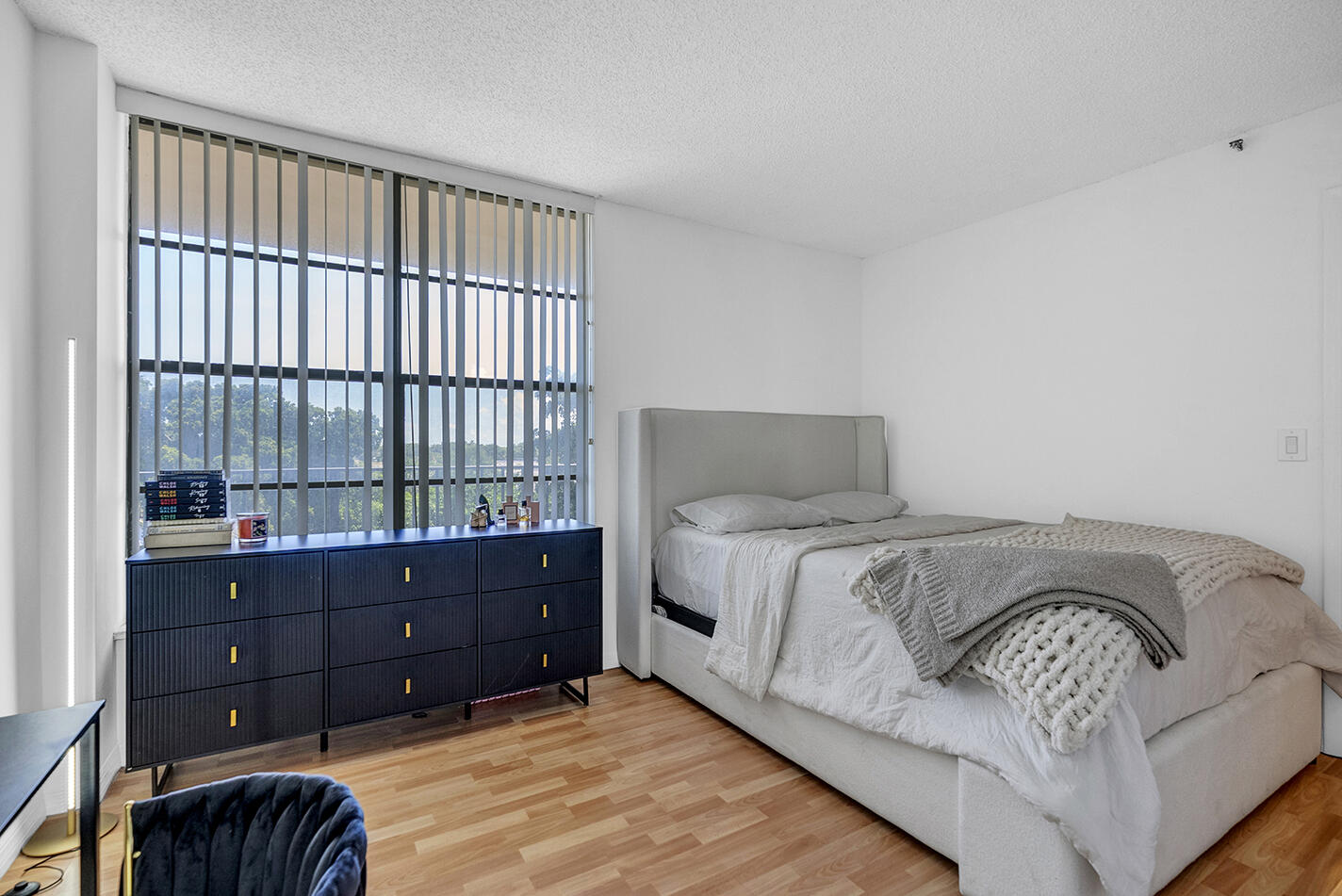 21 Royal Palm Way, Unit 405 Boca Raton, FL 33432 - Photo 37 of 57 Second Bedroom