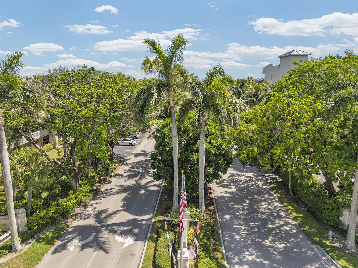 21 Royal Palm Way, Unit 405 Boca Raton, FL 33432 - Photo 9 of 57 Community Entrance
