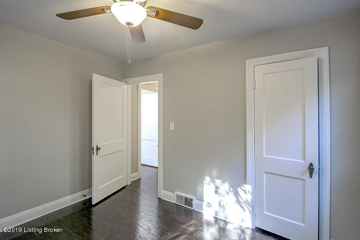 2905 Ralph Avenue Louisville, KY 40216 - Photo 25 of 36 _MG_8028