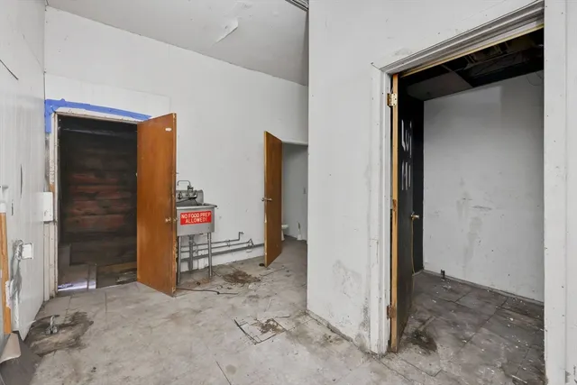 $399,000 | 140-142 Dickinson Street, Springfield, MA 01108