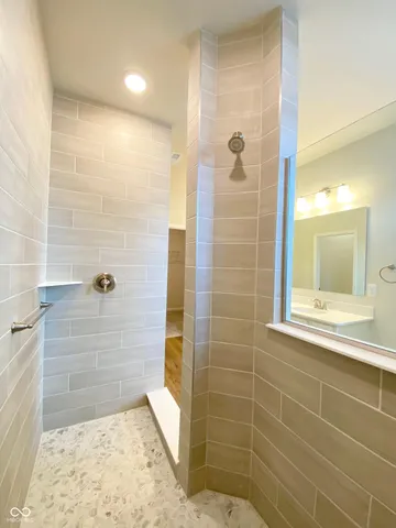 $2,900 | 10947 Belgian Lane, Zionsville, IN 46077