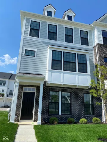 $2,900 | 10947 Belgian Lane, Zionsville, IN 46077