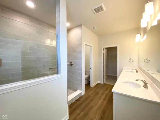 $2,900 | 10947 Belgian Lane, Zionsville, IN 46077