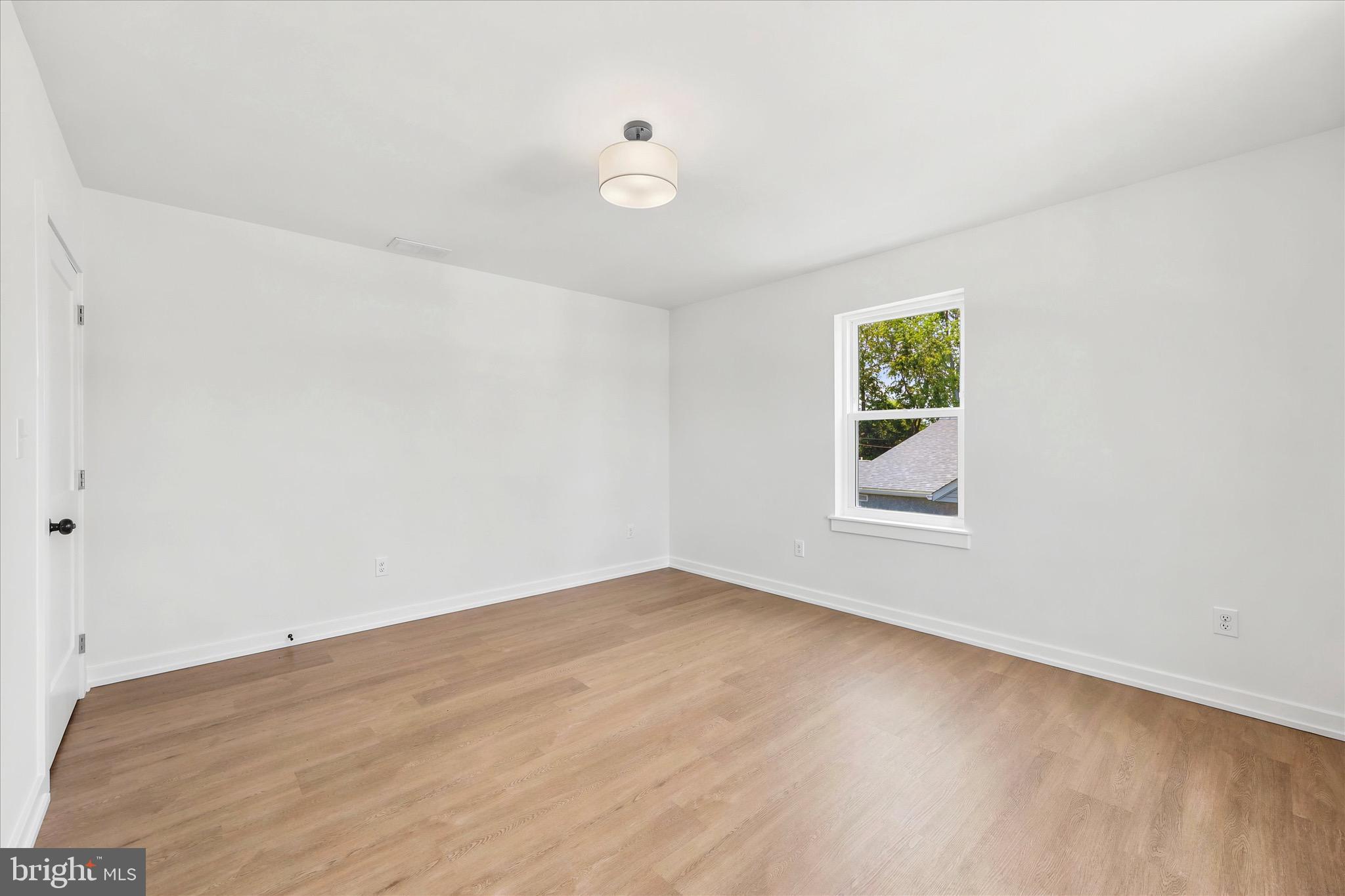8 James Road Broomall, PA 19008 - Photo 28 of 35 an empty room with windows