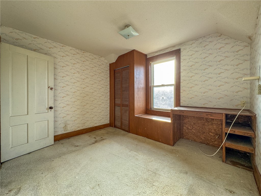 34 Smithfield Road Woonsocket, RI 02895 - Photo 7 of 25