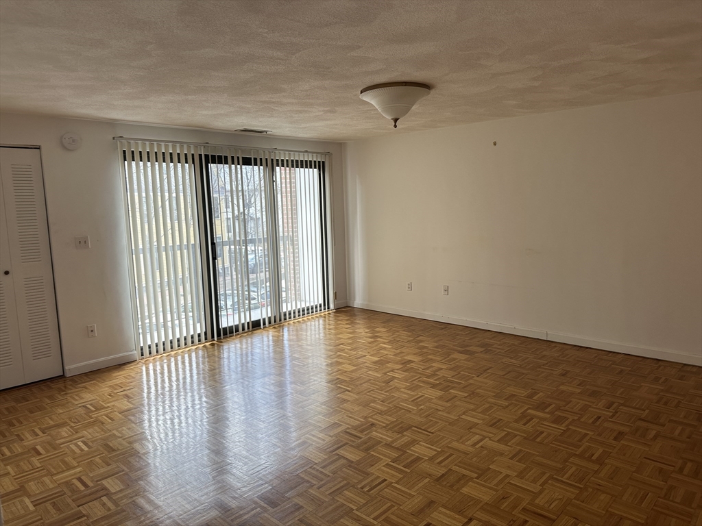1600 Massachusetts Avenue, Unit 308 Cambridge, MA 02138 - Photo 4 of 28