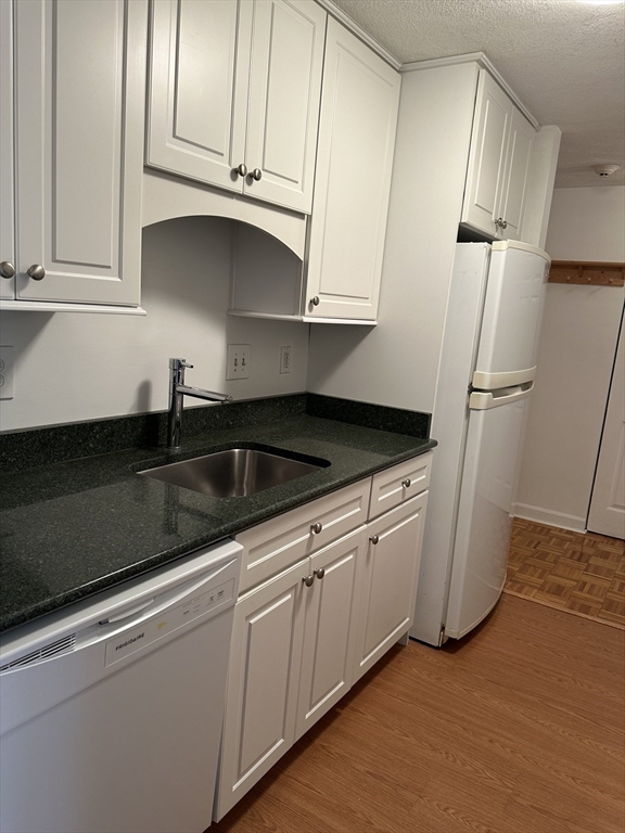 1600 Massachusetts Avenue, Unit 308 Cambridge, MA 02138 - Photo 10 of 28