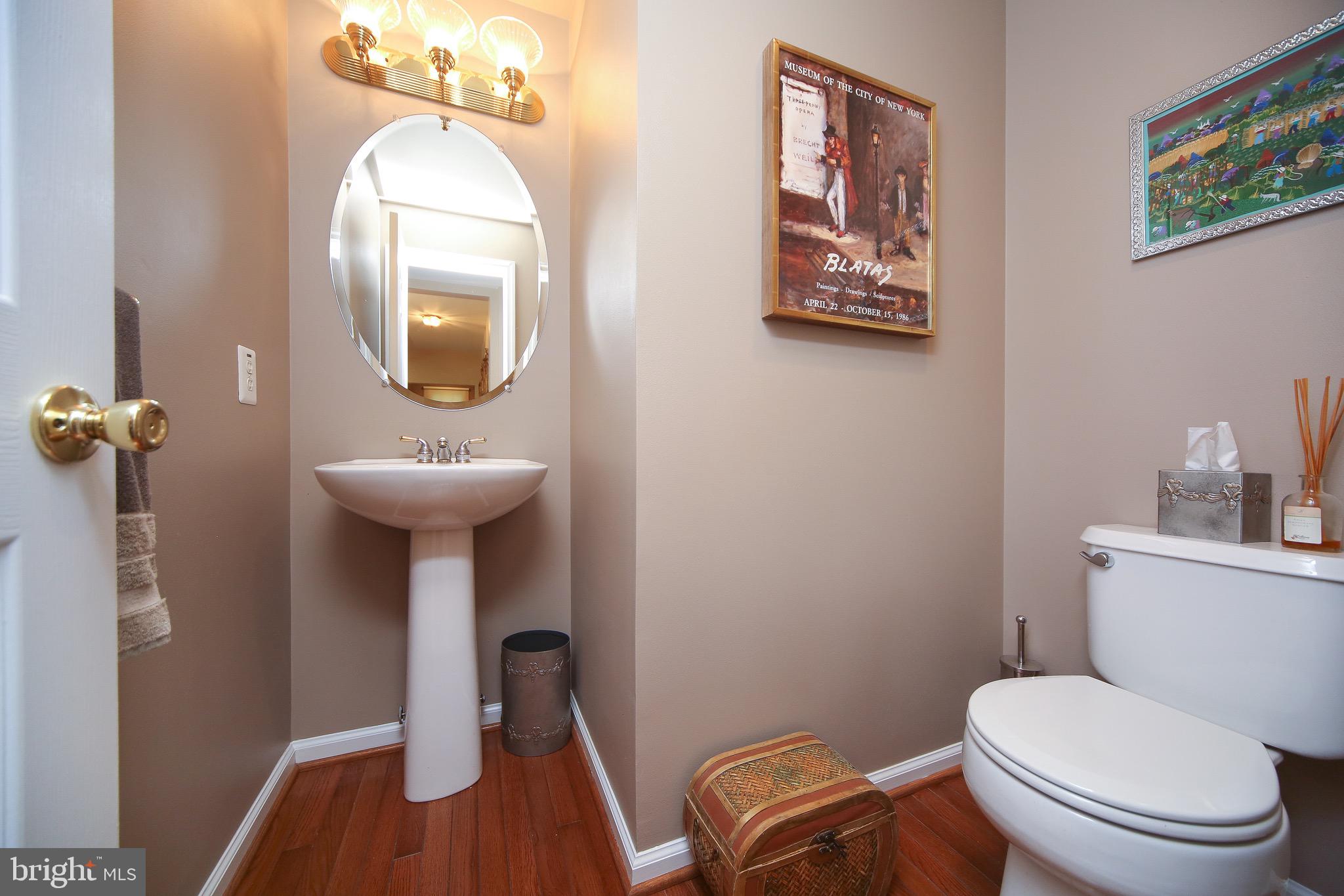 613 Dager Road Ambler, PA 19002 - Photo 14 of 41 Powder Room