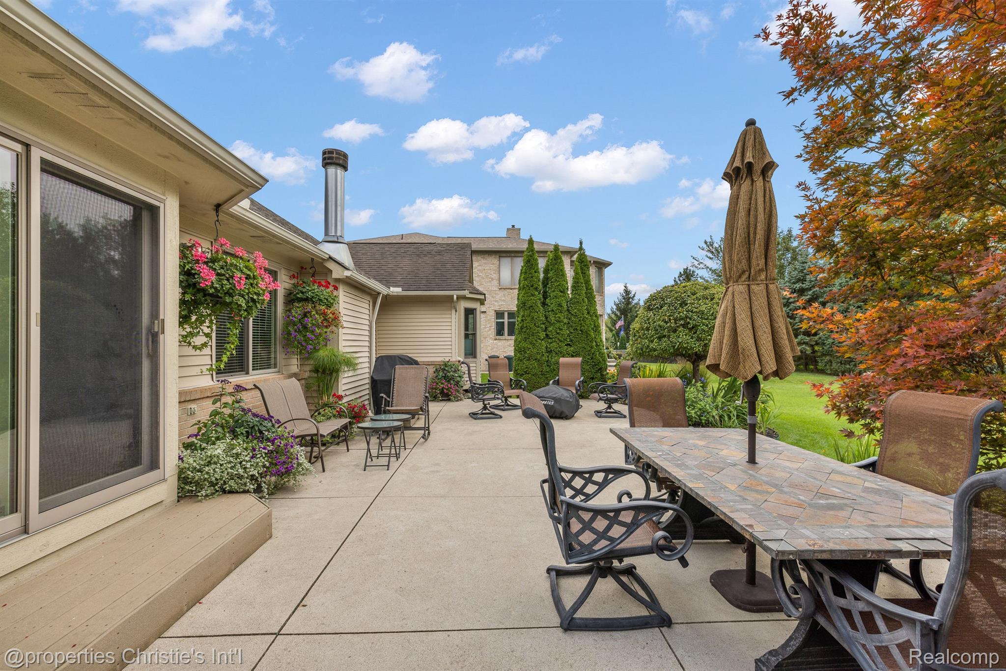 3654 McComb Drive Rochester, MI 48307 - Photo 12 of 49 Gallery Image 12