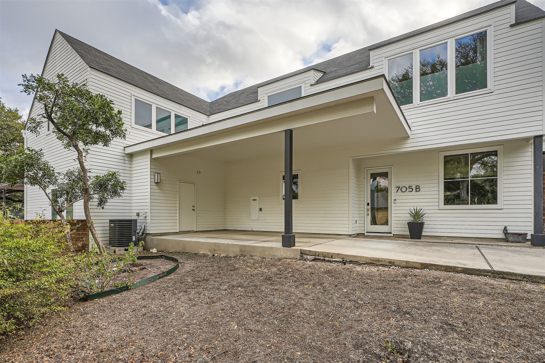705 East Monroe Street, Unit B Austin, TX 78704 - Photo 2 of 11