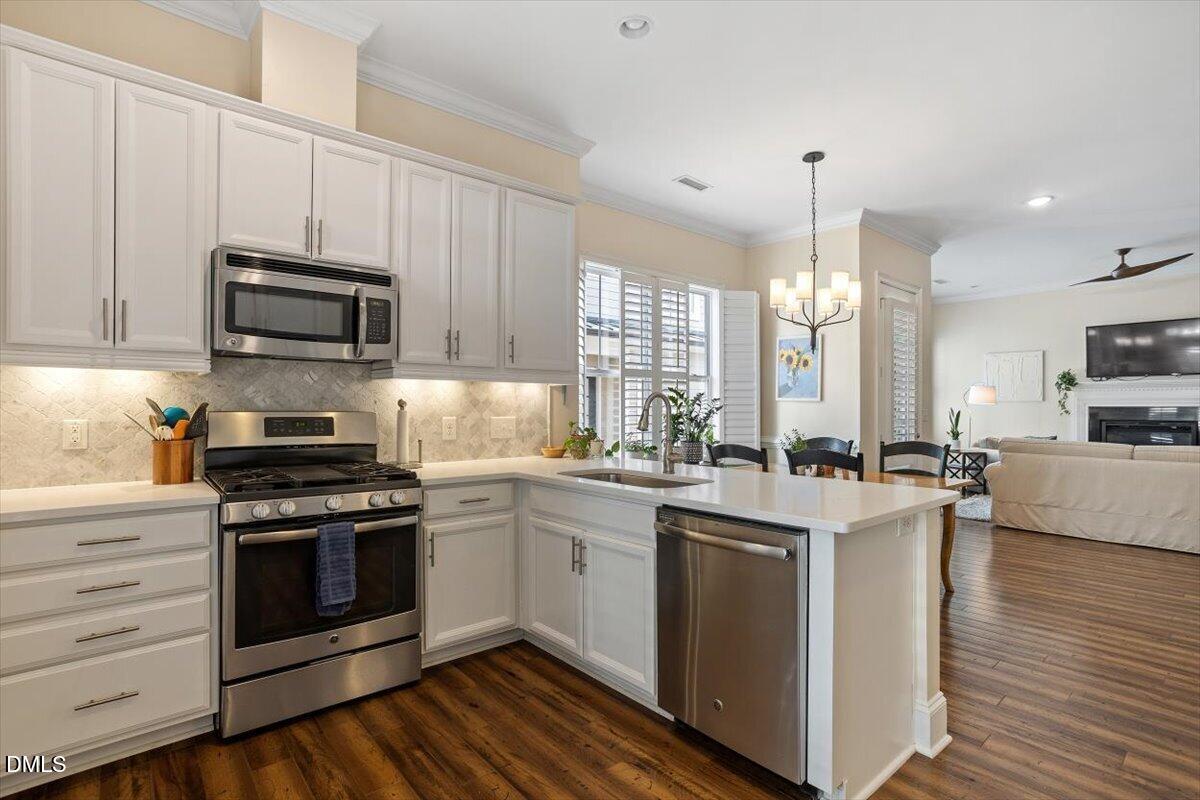780 Fallon Grove Way Raleigh, NC 27608 - Photo 15 of 40 Gallery Image 15